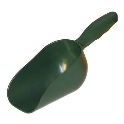 Plastic feed scoop