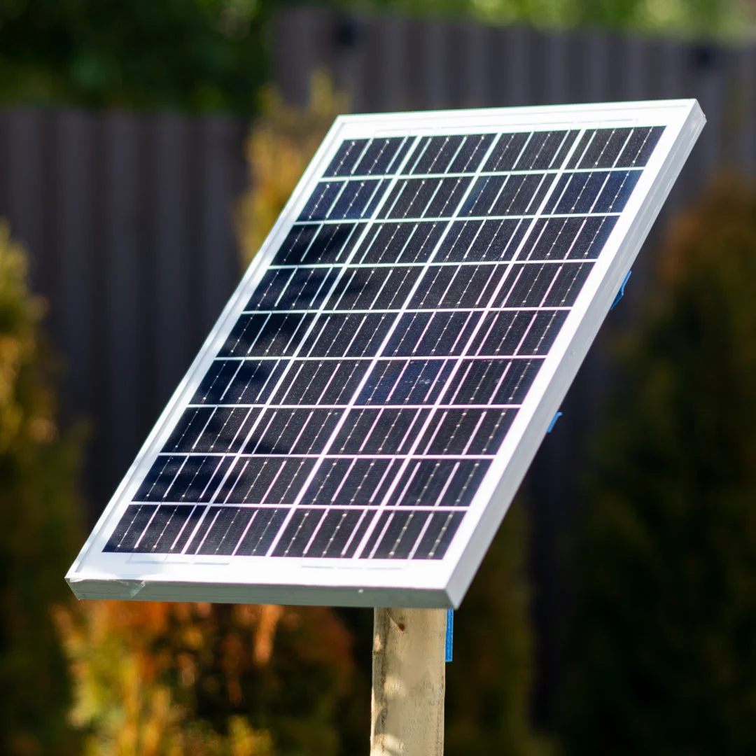 NEXON solar panel for HeavyShock electric fence, 30 W, with bracket and XLR connector