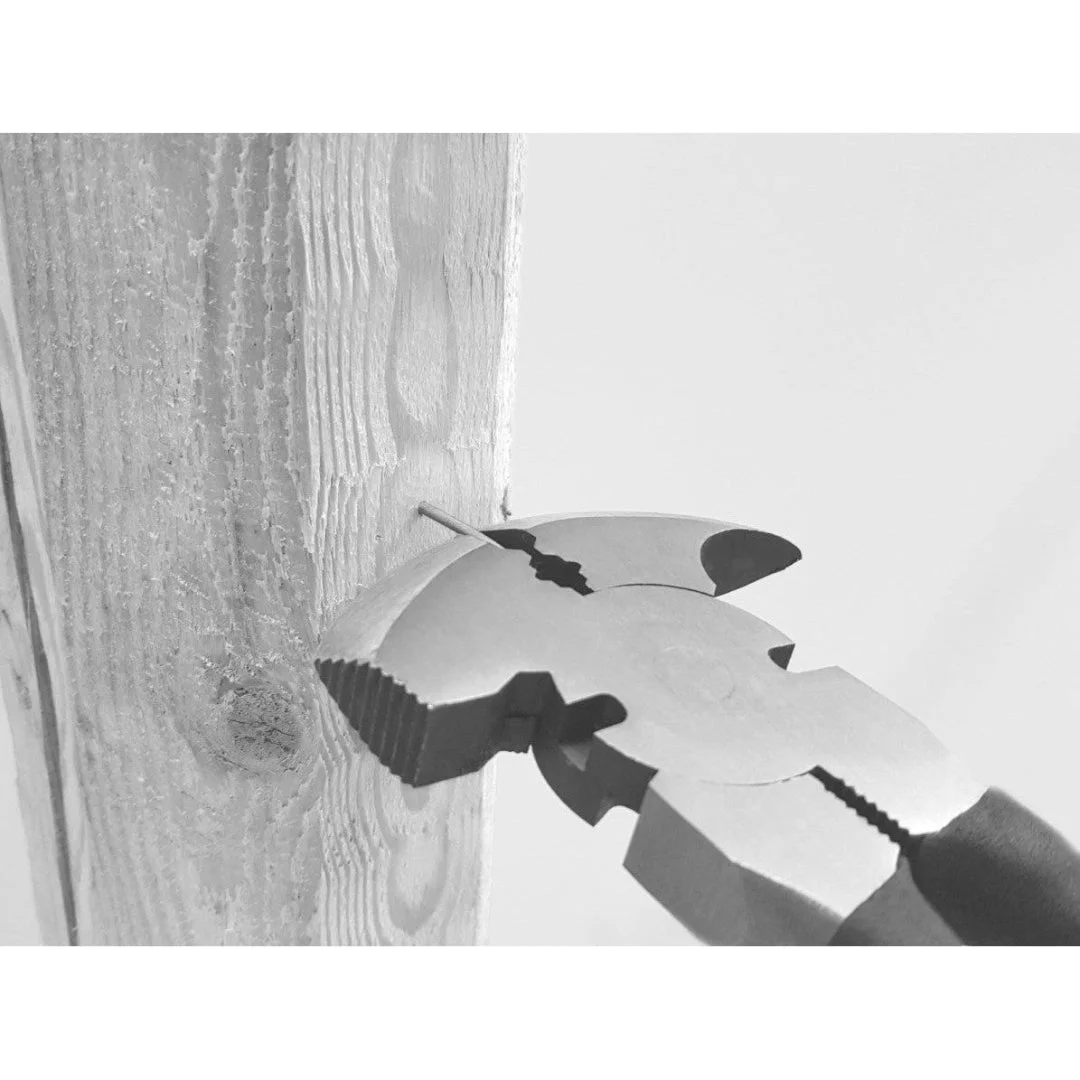 NEXON multifunction fencing pliers for electric fence wire