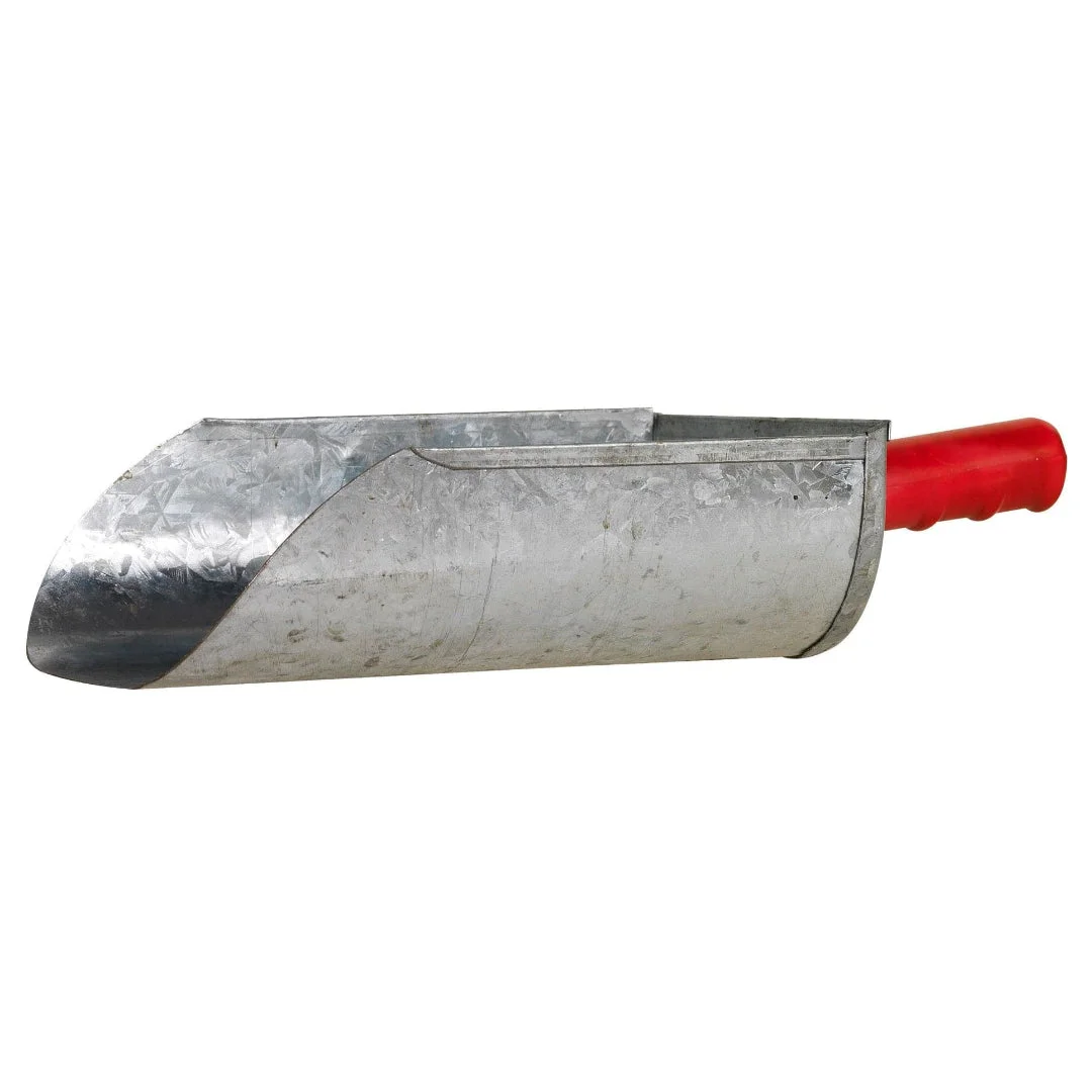 Galvanised metal feed scoop, 2 L