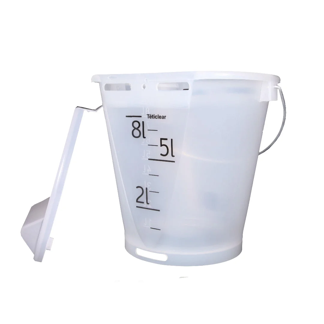 TETICLEAR calf feeding bucket, 8 L